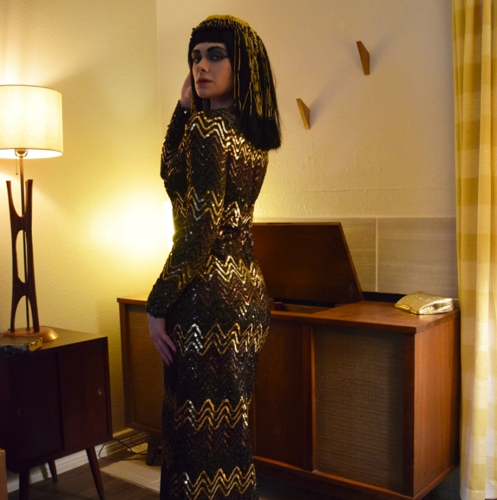 VINTAGE Late 60's Disco CLEOPATRA Full Costume - Picture 2 of 16